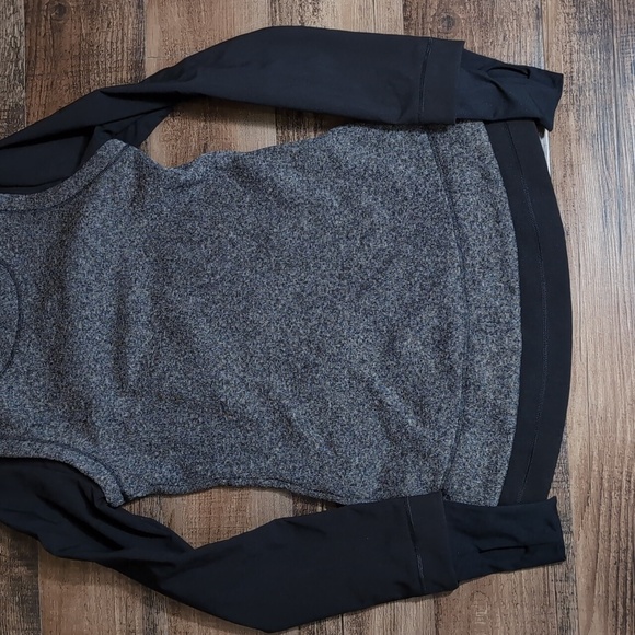 *NWT* Sweaty Betty Optimal Training Performance Hoodie Size XS Asymmetrical Zip - Picture 8 of 14